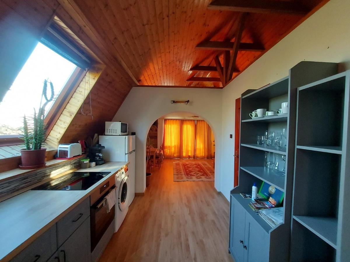 Attila-Apartman Budaörs Exteriör bild
