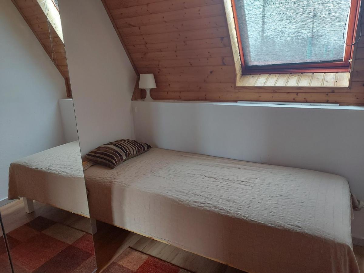 Attila-Apartman Budaörs Exteriör bild
