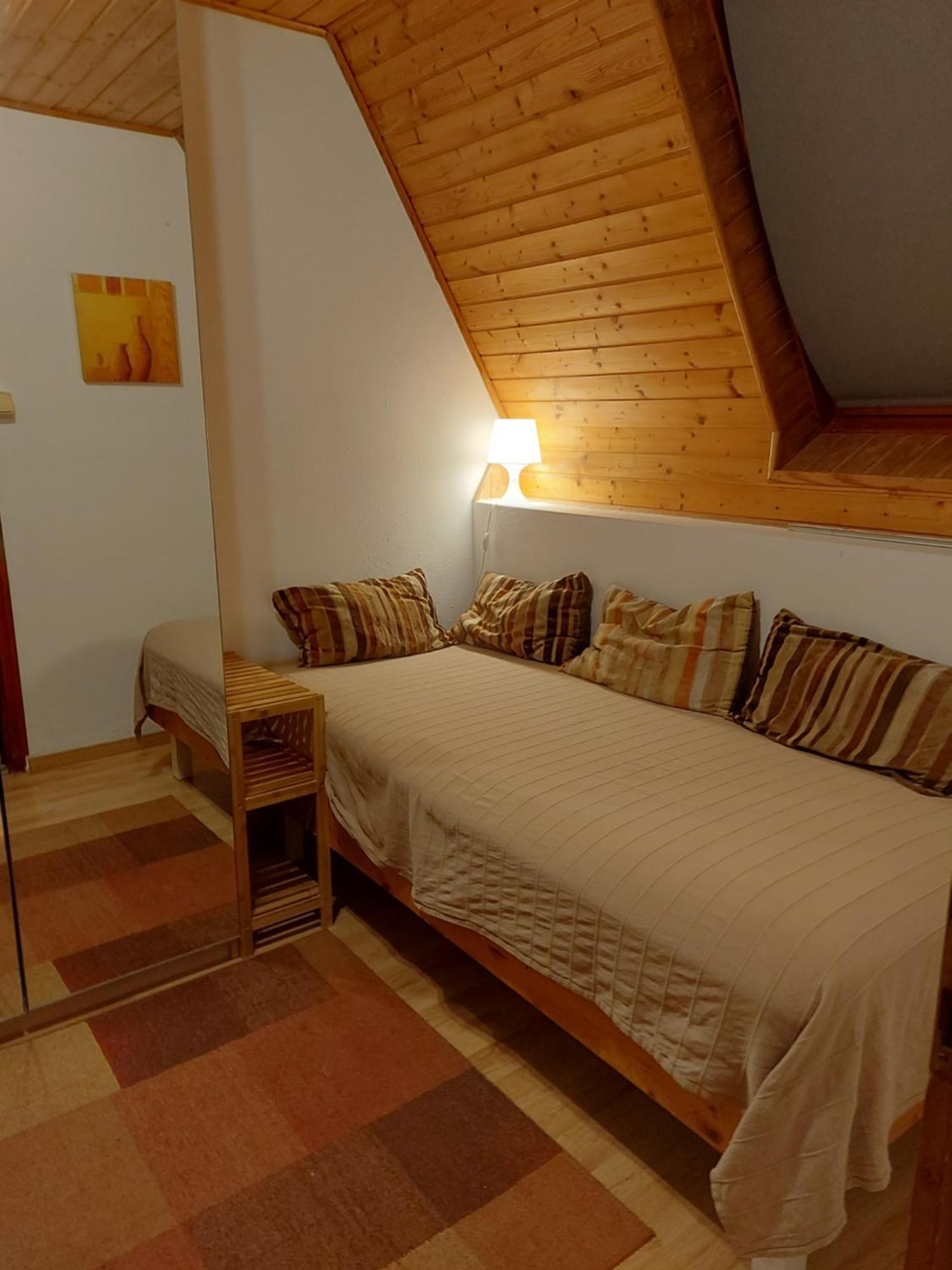 Attila-Apartman Budaörs Exteriör bild