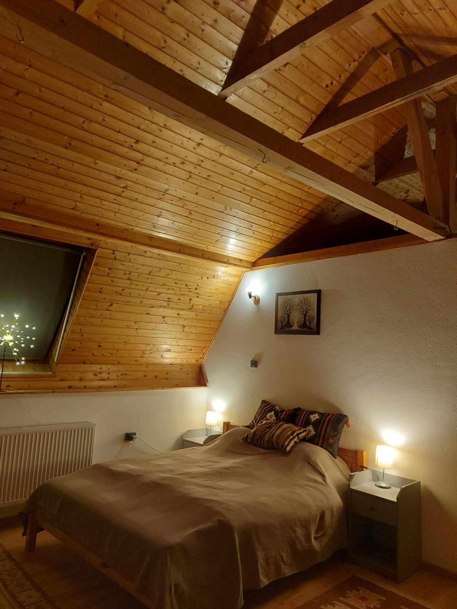 Attila-Apartman Budaörs Exteriör bild